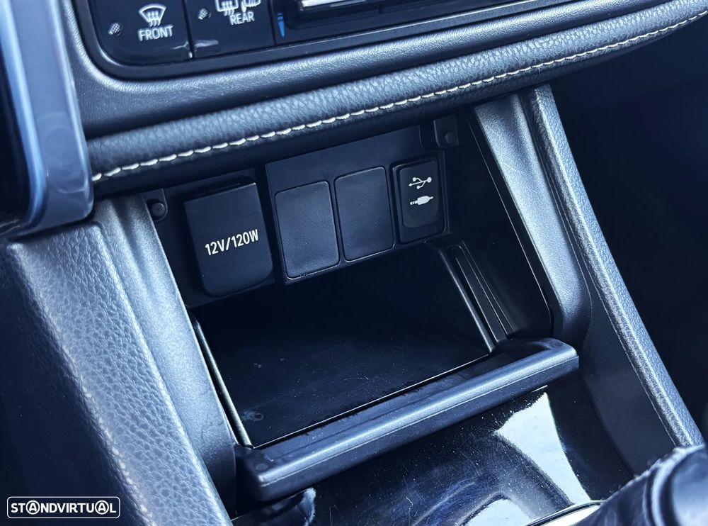 Toyota Corolla 1.4 D-4D Exclusive - 30