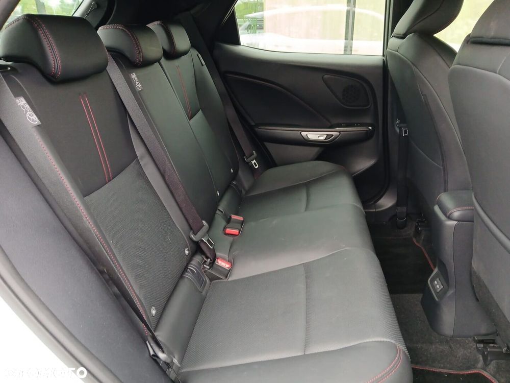 Lexus LBX 1.5 Hybrid Elegant - 30
