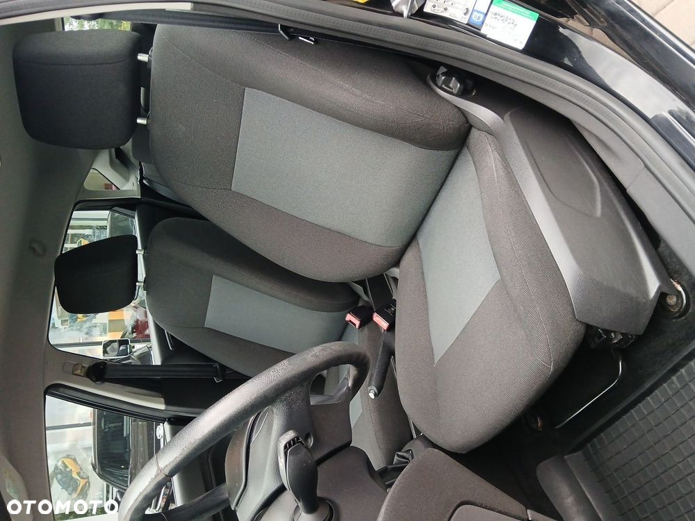 Ford Fiesta 1.25 Ambiente - 37
