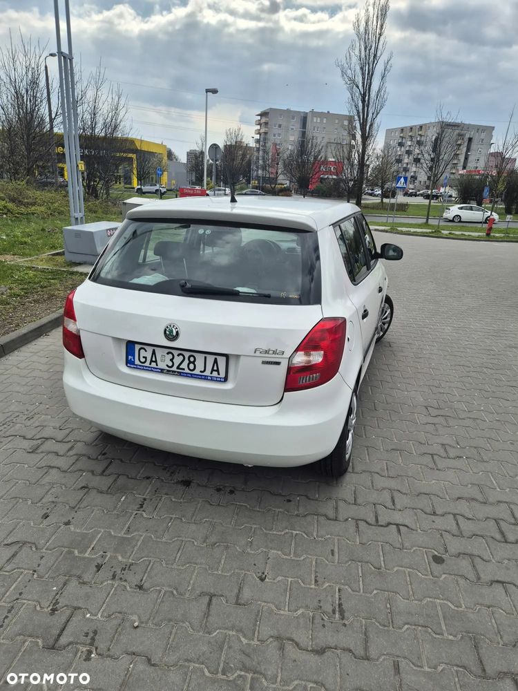 Skoda Fabia 1.2 HTP Active - 4