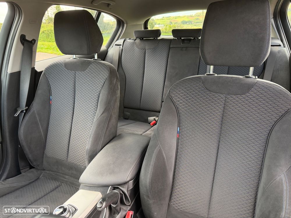 BMW 116 d Pack M - 17