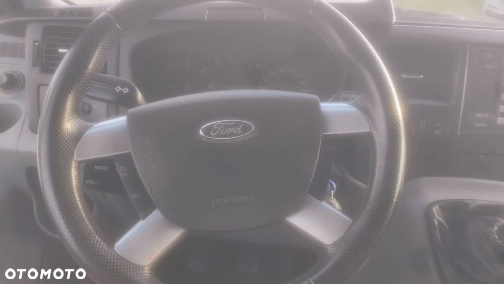Ford TRANSIT NAPEND 4X4 WYCIĄGARKA POLSKI SALON 1 WŁASCICIEL BEZWYPADKOWY MAŁY PRZEBIEG - 13