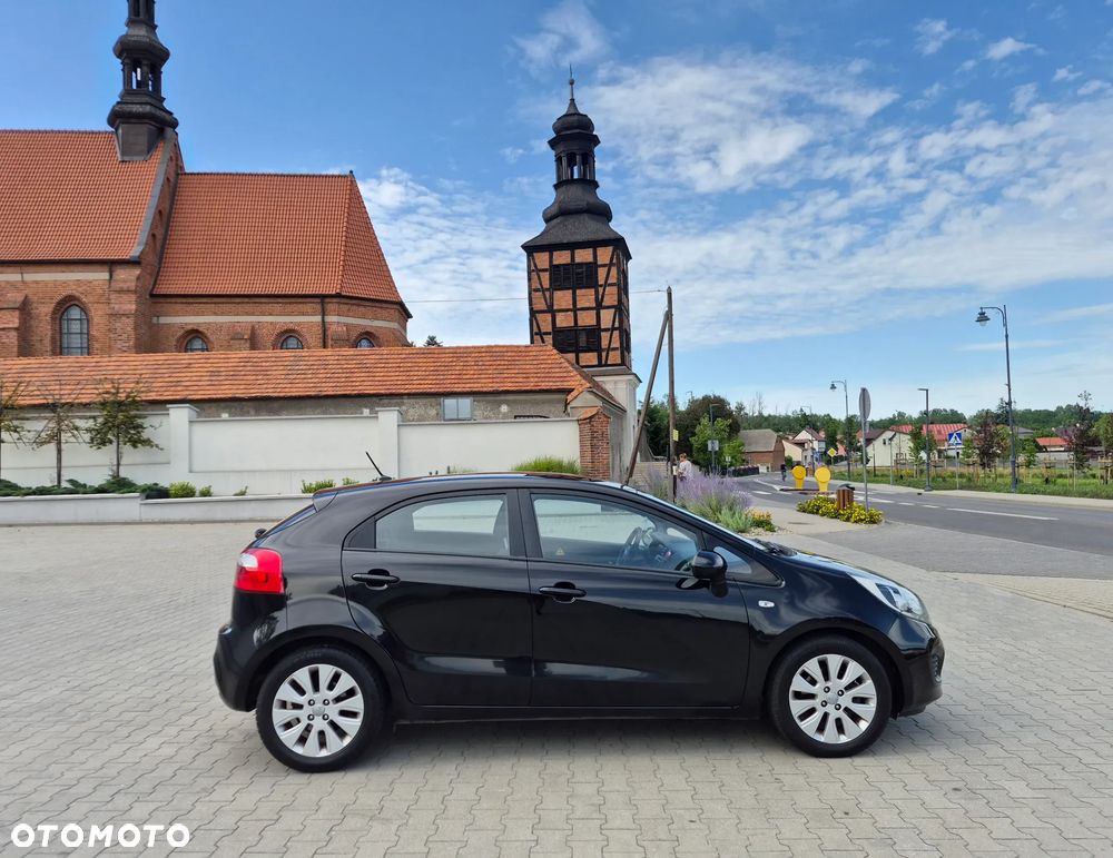 Kia Rio - 6