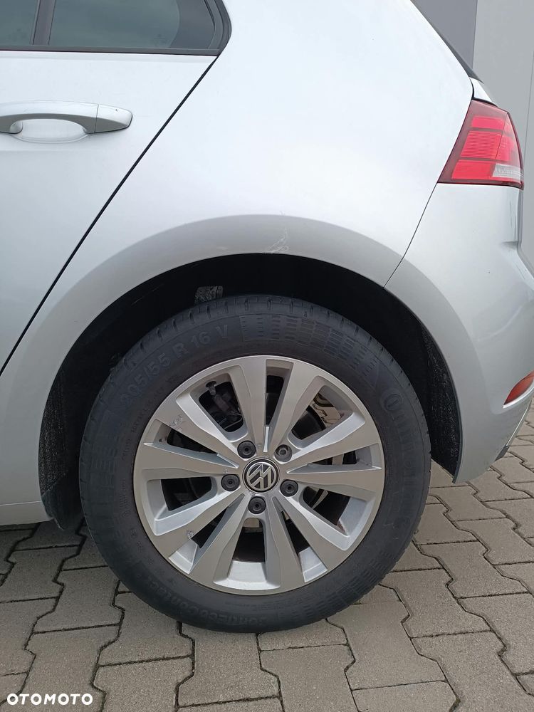 Volkswagen Golf - 17
