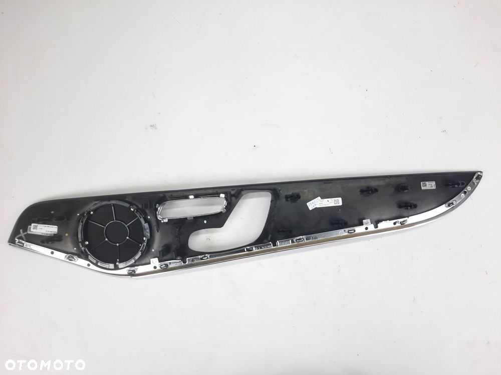 MERCEDES C W205 DEKORY LISTWY OZDOBNE POPIELNICZKA - 13