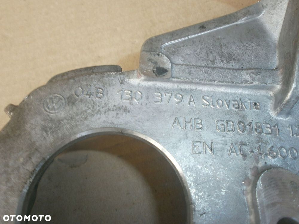 WSPORNIK ŁAPA POMPY 04B130379A 1.4TDI CUS CUT VW SKODA SEAT GWARANCJA - 3