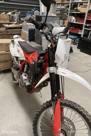 SWM RS 300 R - 5