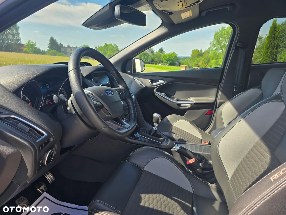 Ford Focus - 12