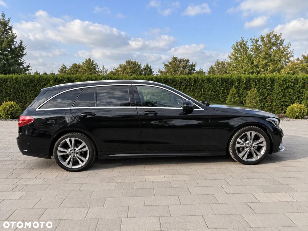 Mercedes-Benz C-Class 2016 photo 2