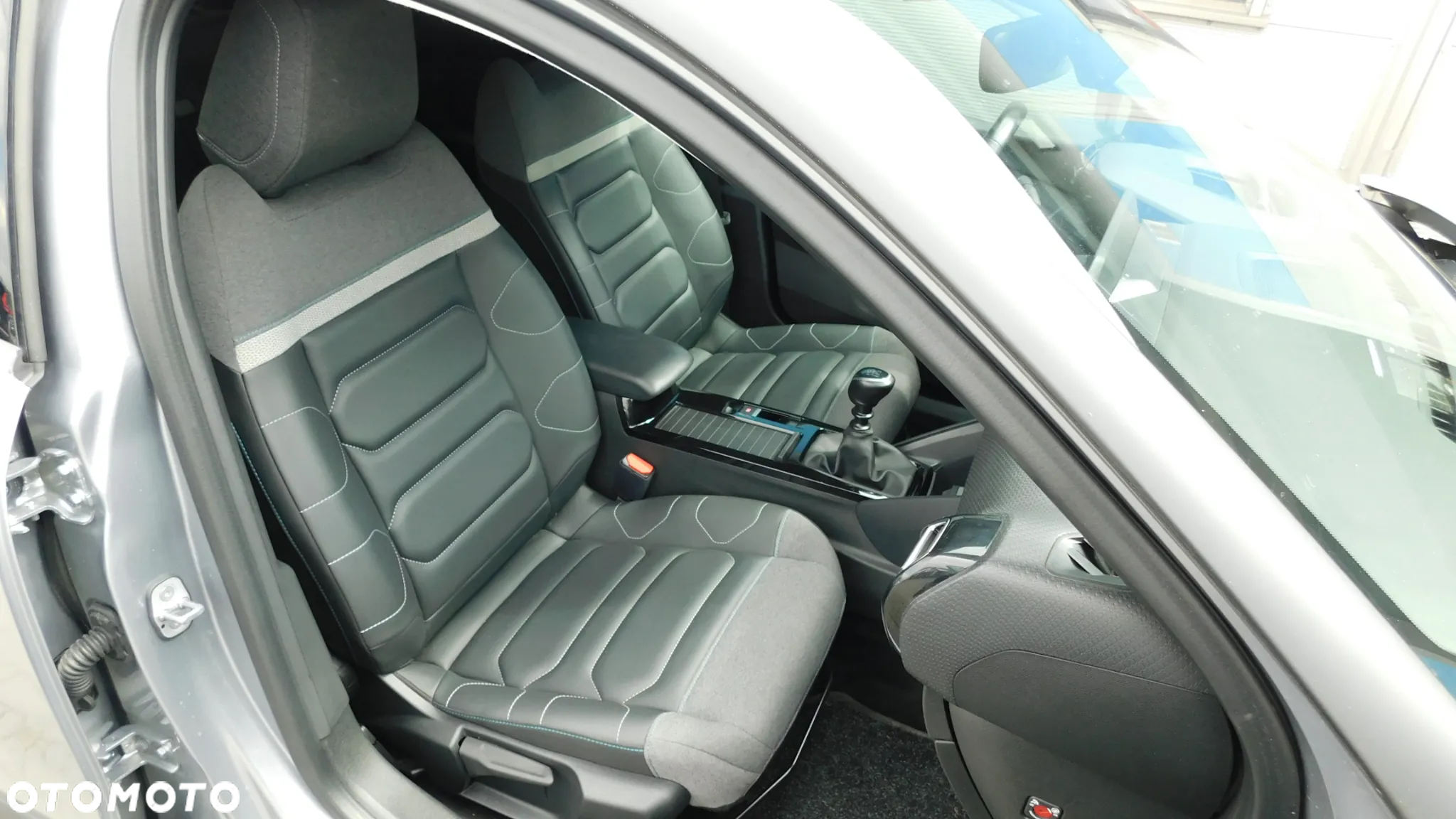 Citroën C4 1.2 PureTech Shine S&S - 26
