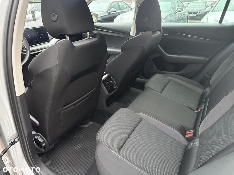 Skoda Octavia 1.5 TSI ACT Ambition - 20