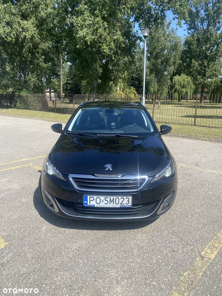 Peugeot 308 SW 1.2 PureTech Allure S&S - 2