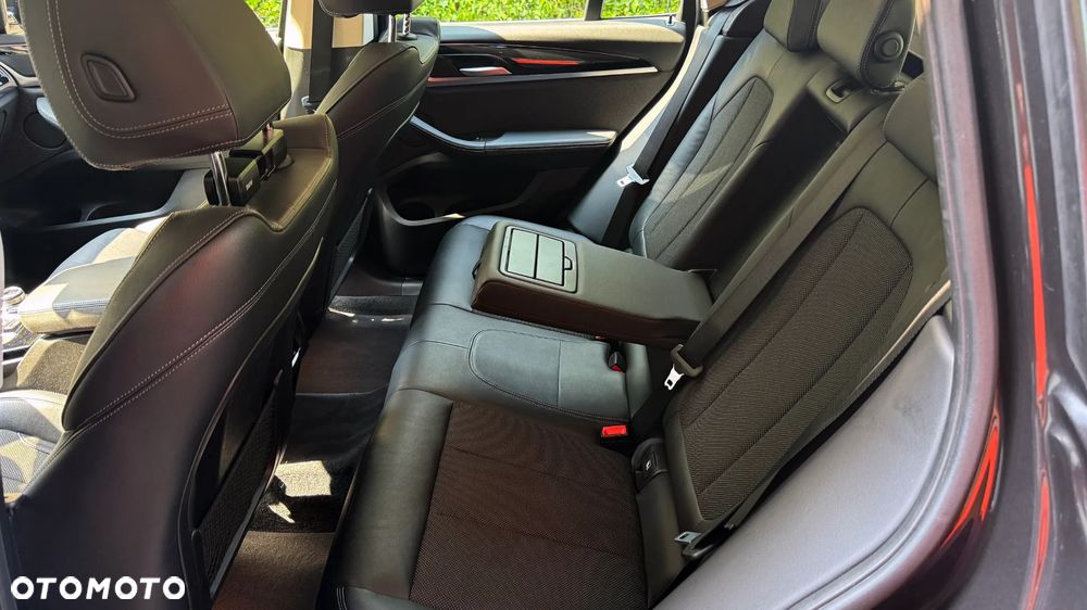 BMW X3 xDrive20i xLine - 8