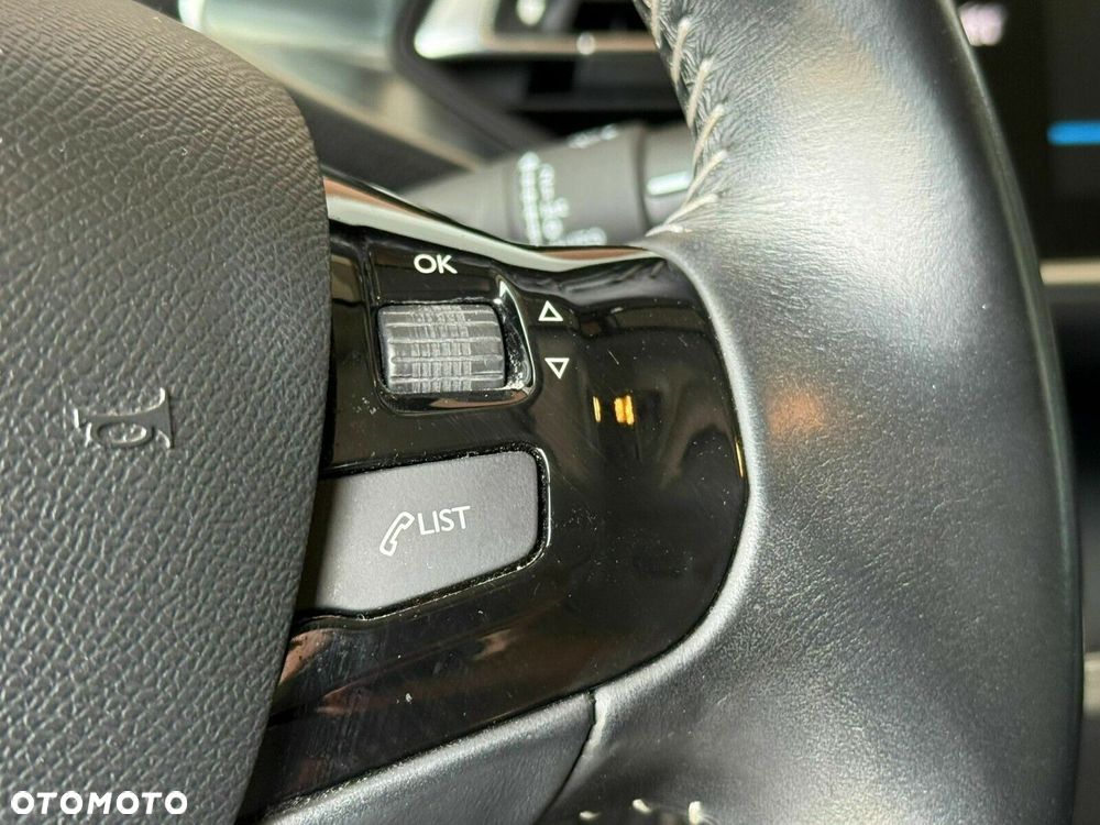 Peugeot 308 - 17
