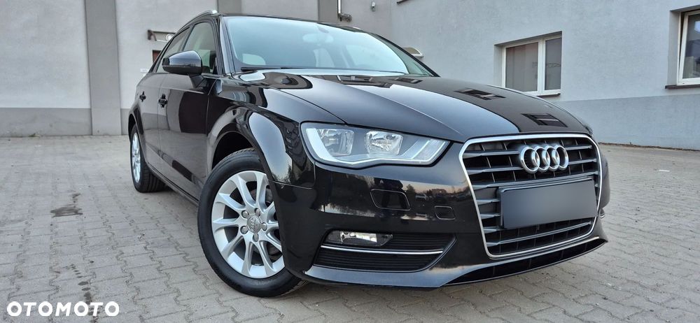 Audi A3 Sportback 1.2 TFSI Attraction - 2