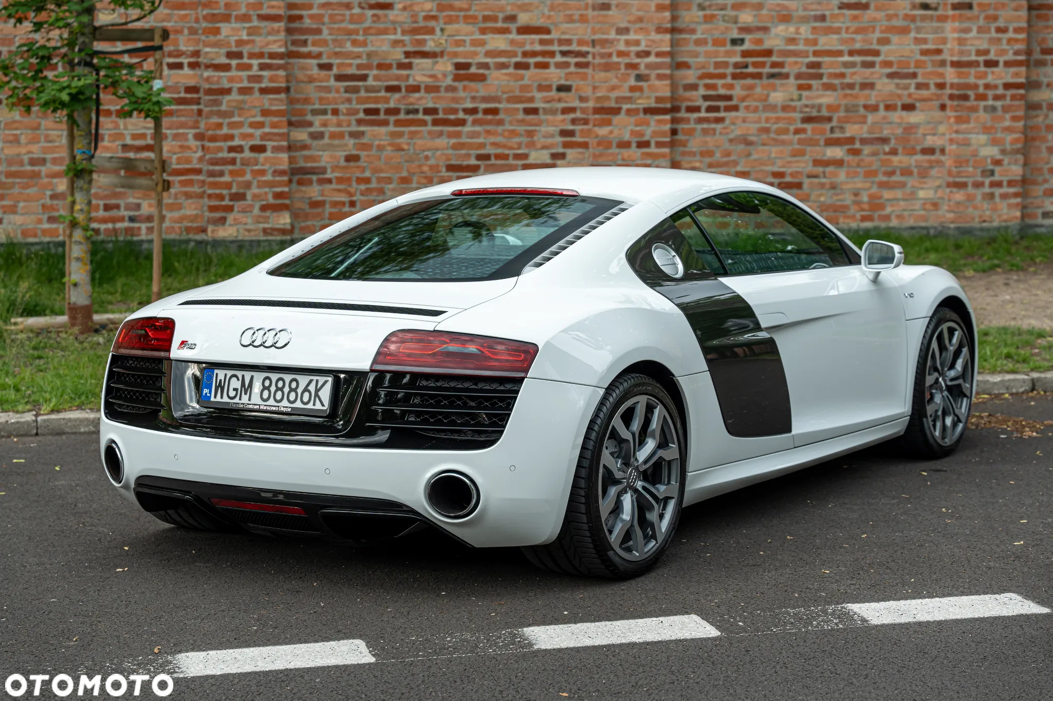 Audi R8 Coupé 5.2 Quattro S tronic - 3