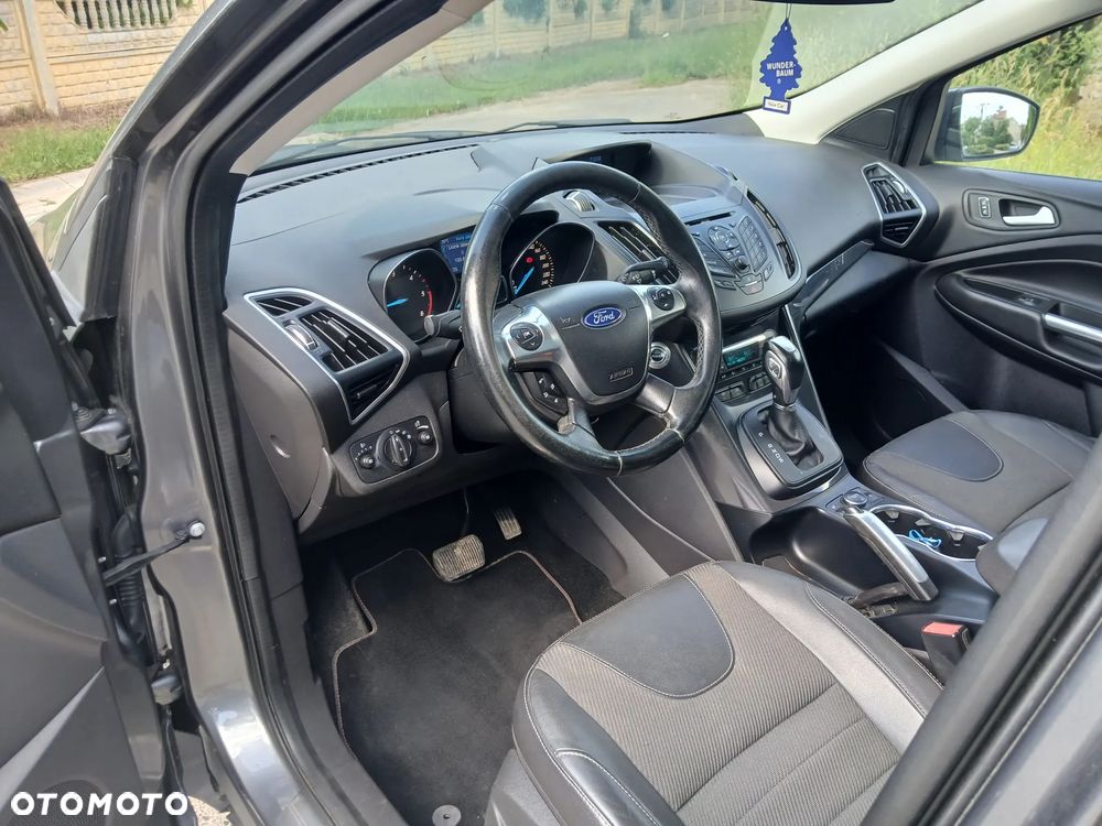 Ford Kuga 2.0 TDCi 4x4 Titanium - 2