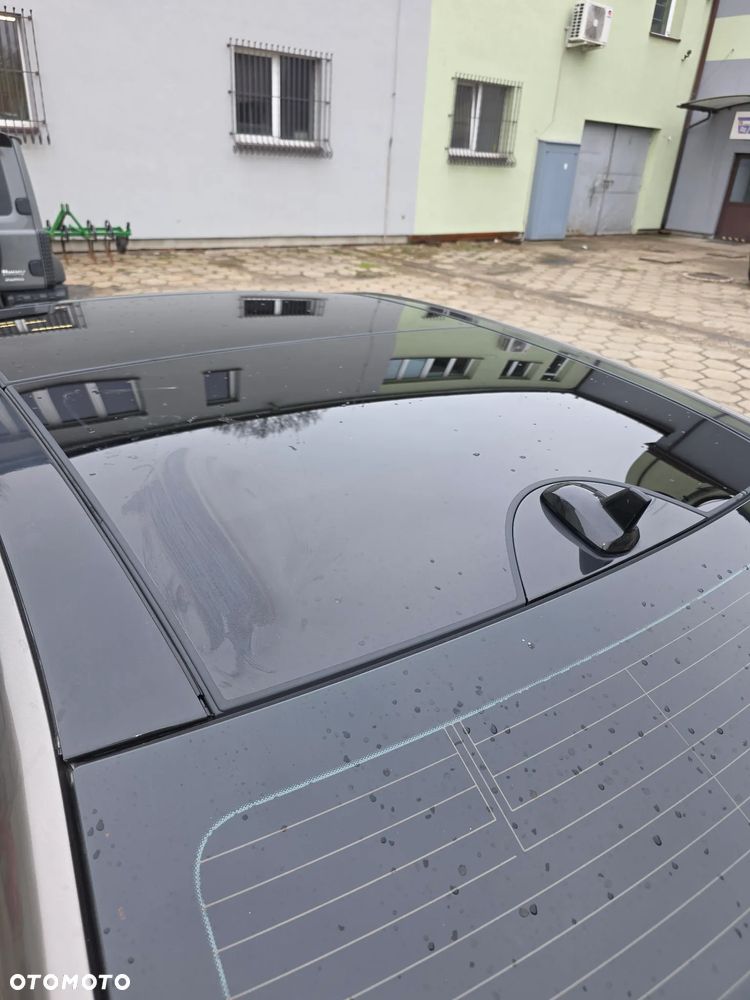 Mercedes-Benz Klasa E 200 CDI DPF BlueEFFICIENCY Automatik Avantgarde - 4