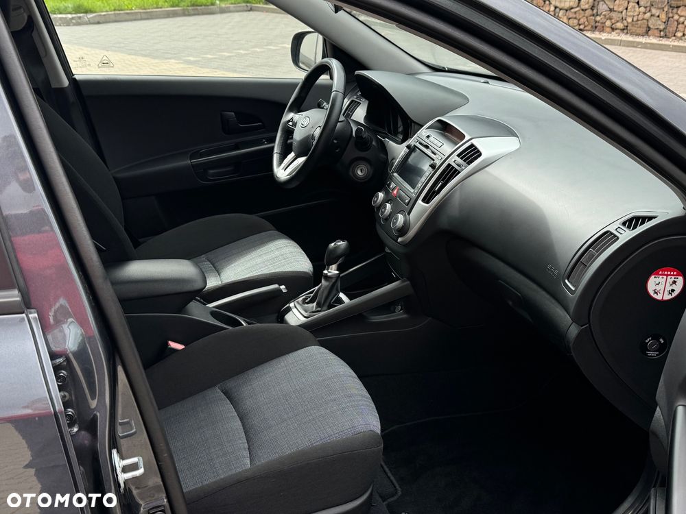 Kia Ceed 1.6 Crdi Comfort + - 8