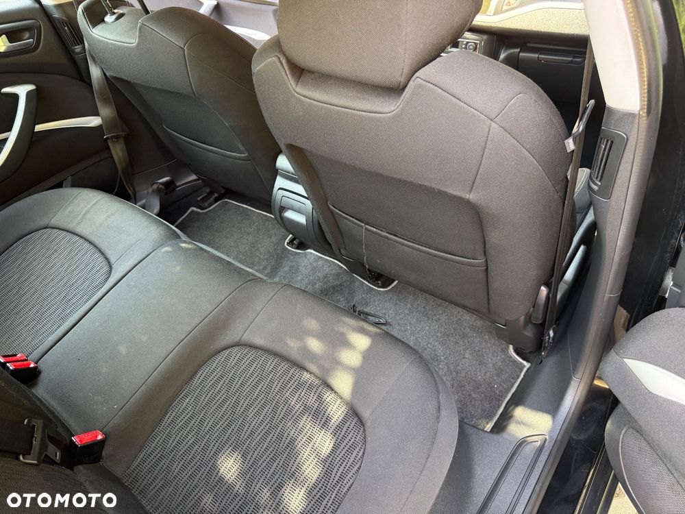 Citroën C5 2.0 HDi Confort - 13