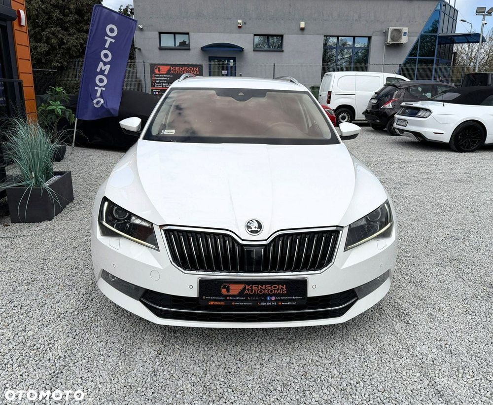 Skoda Superb 2.0 TDI 4x4 DSG L&K - 39