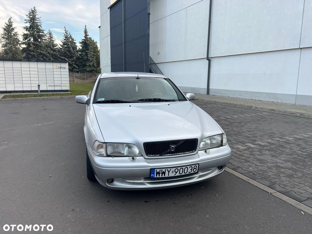 Volvo C70 2.0T - 4