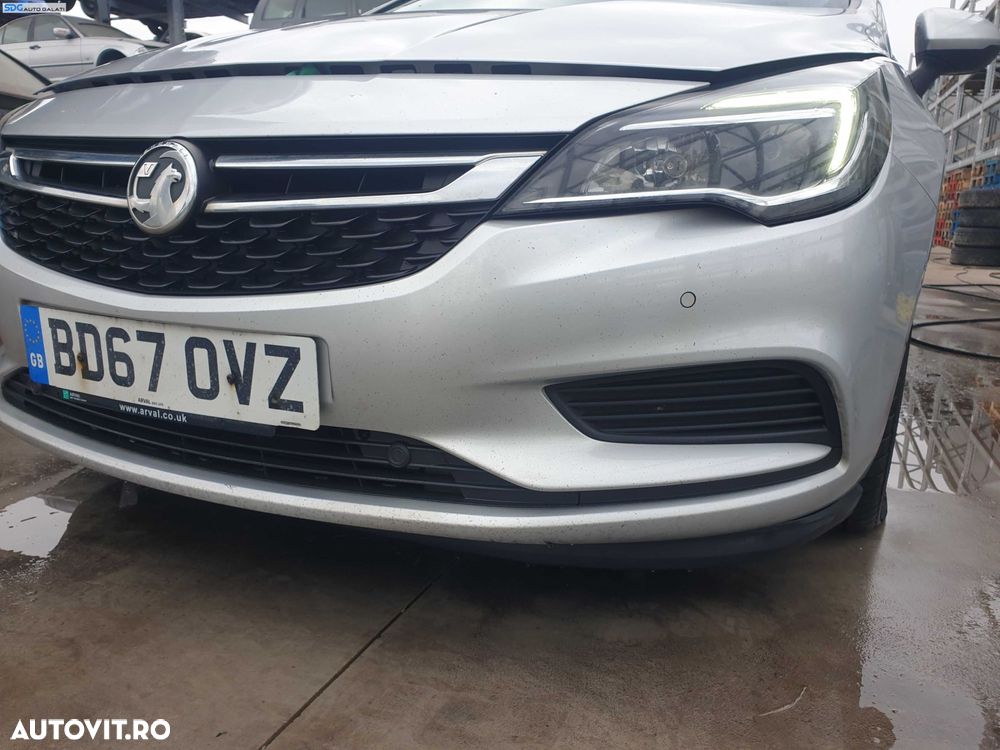 Bara Spoiler Fata cu Grile si Locas Senzori Parcare Opel Astra K NFL Non Facelift 2015 - 2019 Culoare Z176 [K9161] - 5