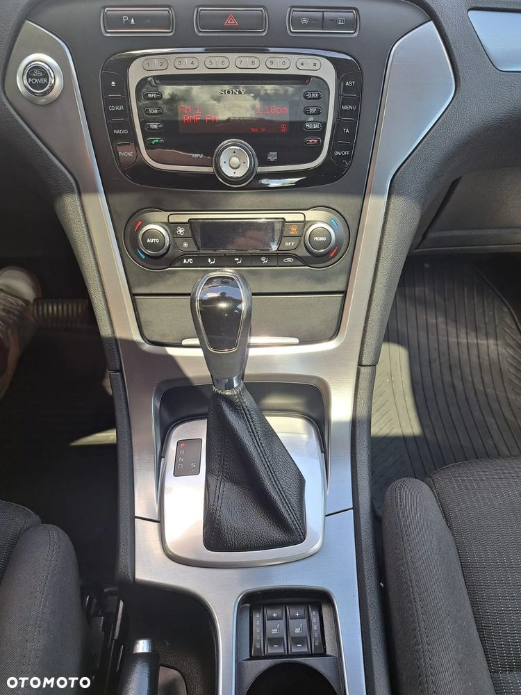 Ford Mondeo - 10