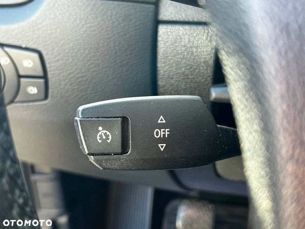 BMW X1 xDrive18d - 29