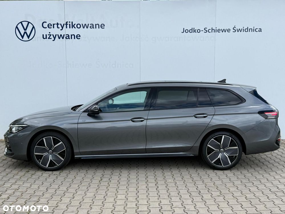 Volkswagen Passat - 5