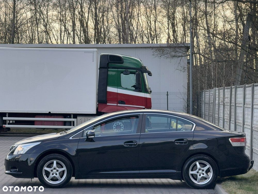 Toyota Avensis 1.8 Prestige - 23