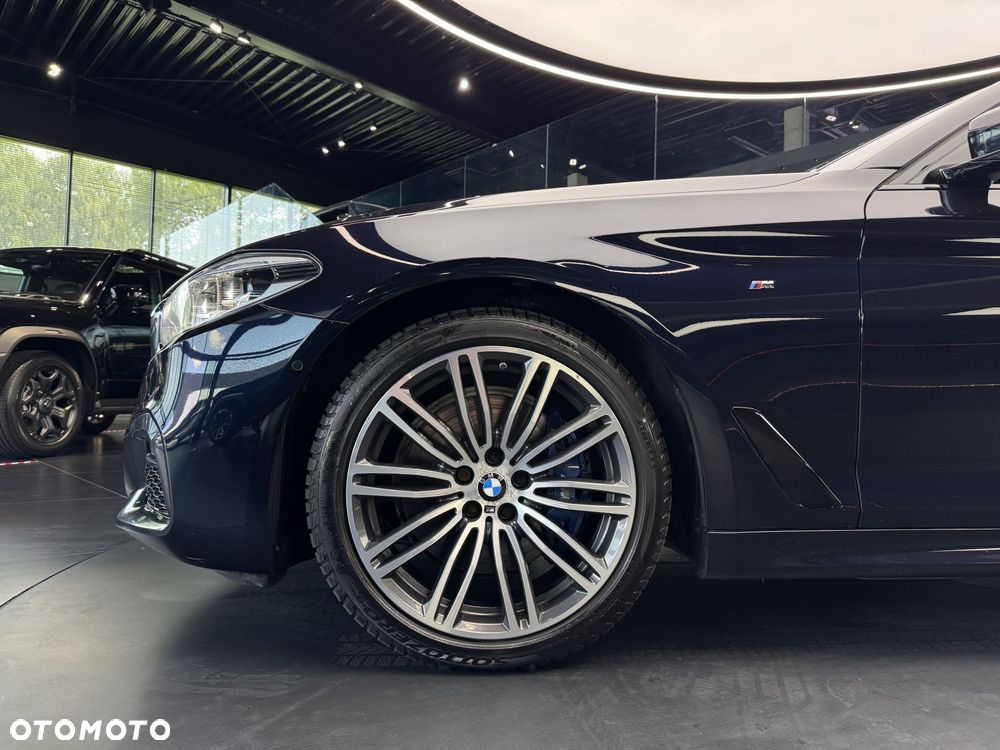 BMW Seria 5 530i xDrive M Sport sport - 22