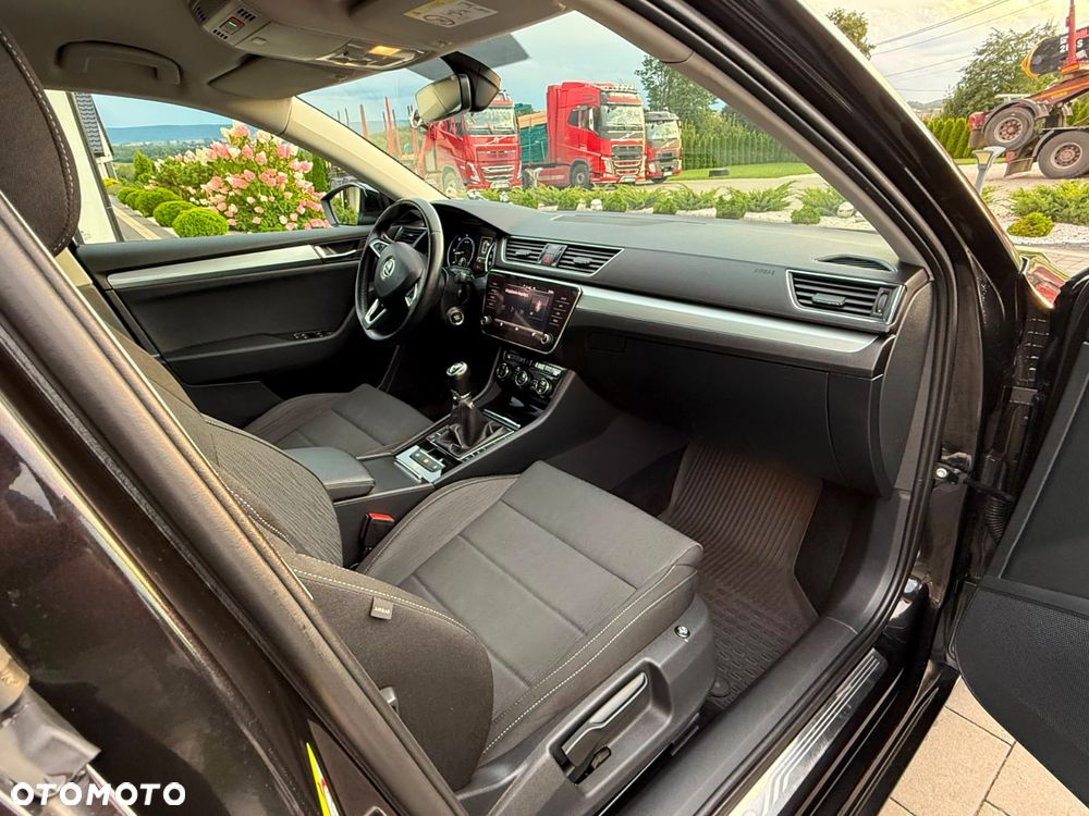 Skoda Superb 2.0 TDI Style - 20