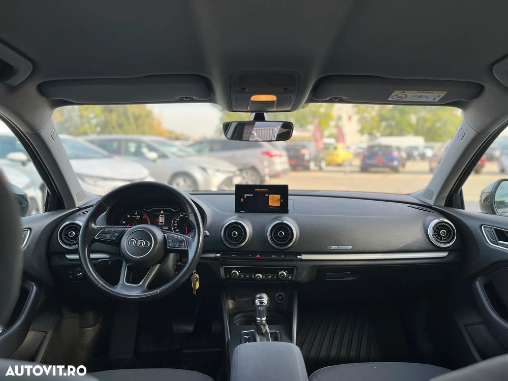 Audi A3 Sportback 1.6 TDI S tronic - 5