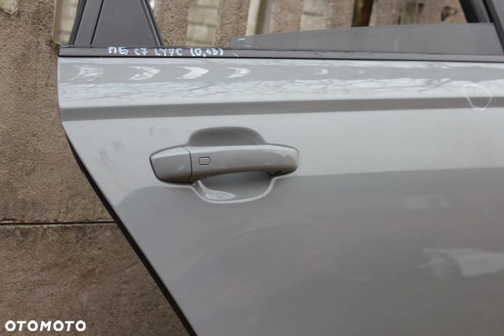 DRZWI TYLNE PRAWE AUDI A6 C7 AVANT LY7C 2015 - 11