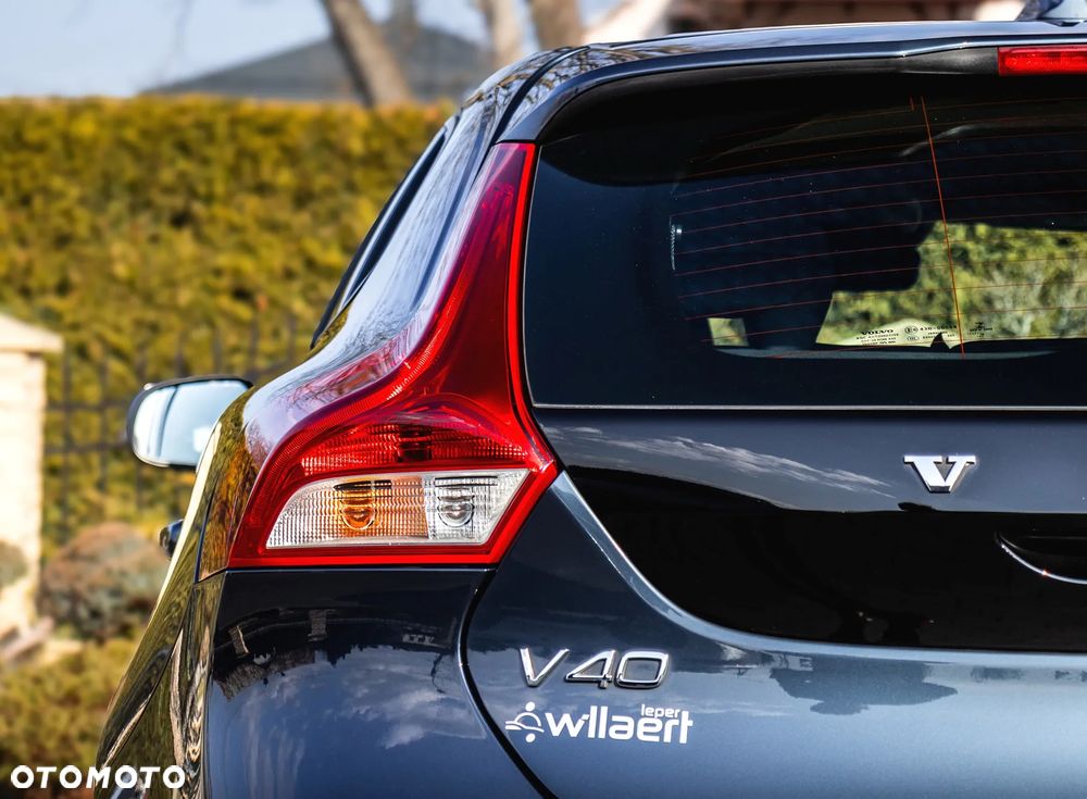 Volvo V40 T2 Drive-E Momentum - 36