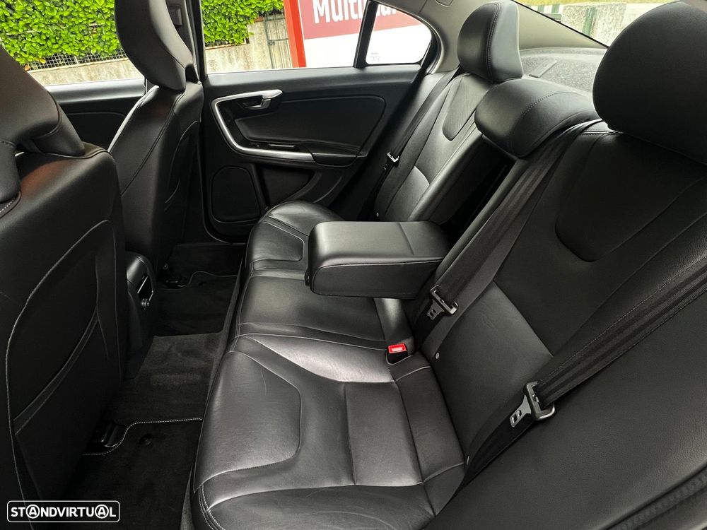 Volvo S60 2.0 D3 Summum - 15