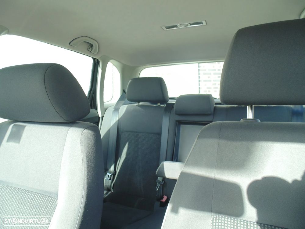 VW Polo 1.4 TDi Trendline - 28