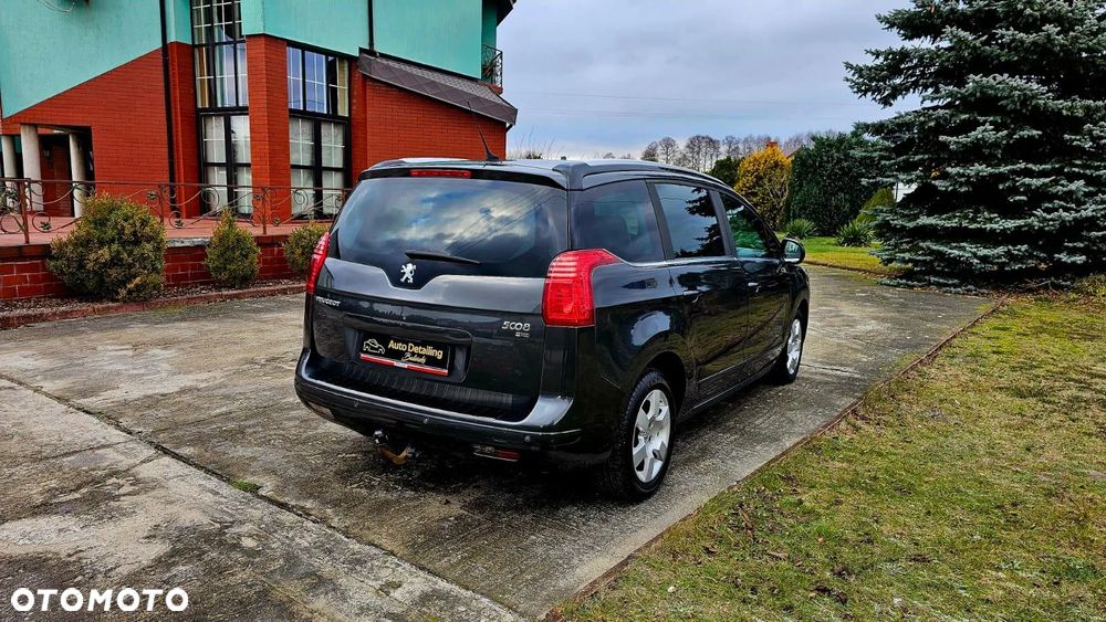 Peugeot 5008 - 1