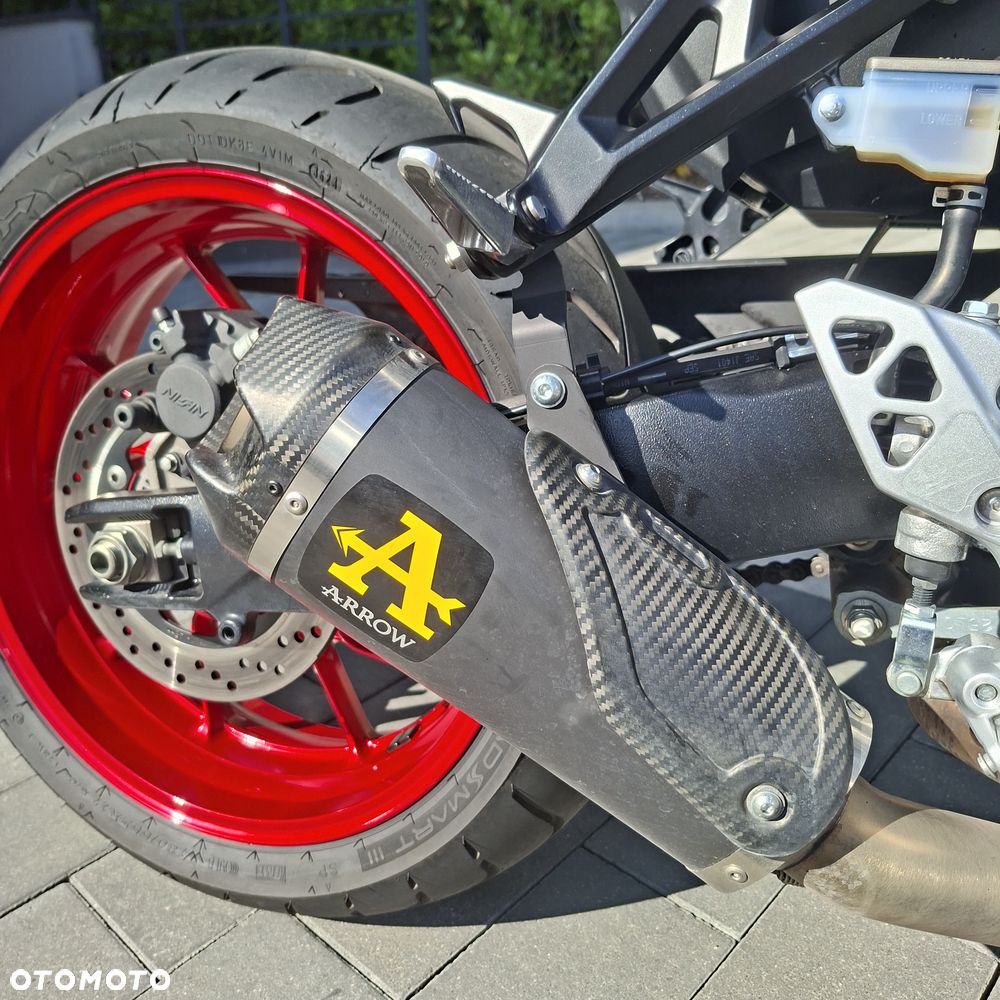 Suzuki GSX-R - 9