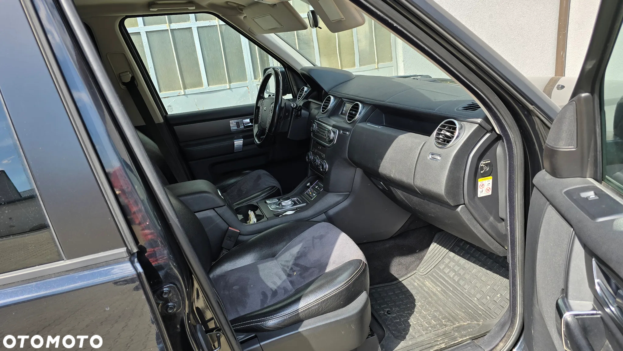Land Rover Discovery IV 3.0D V6 S - 14