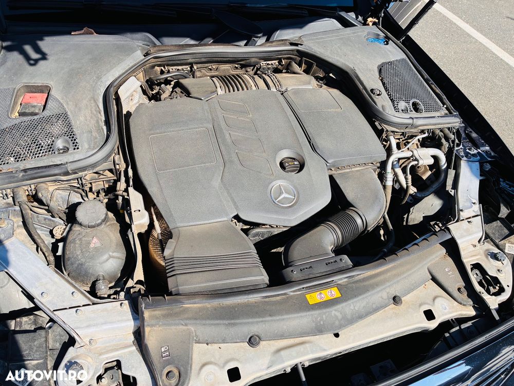 Mercedes-Benz E - 18