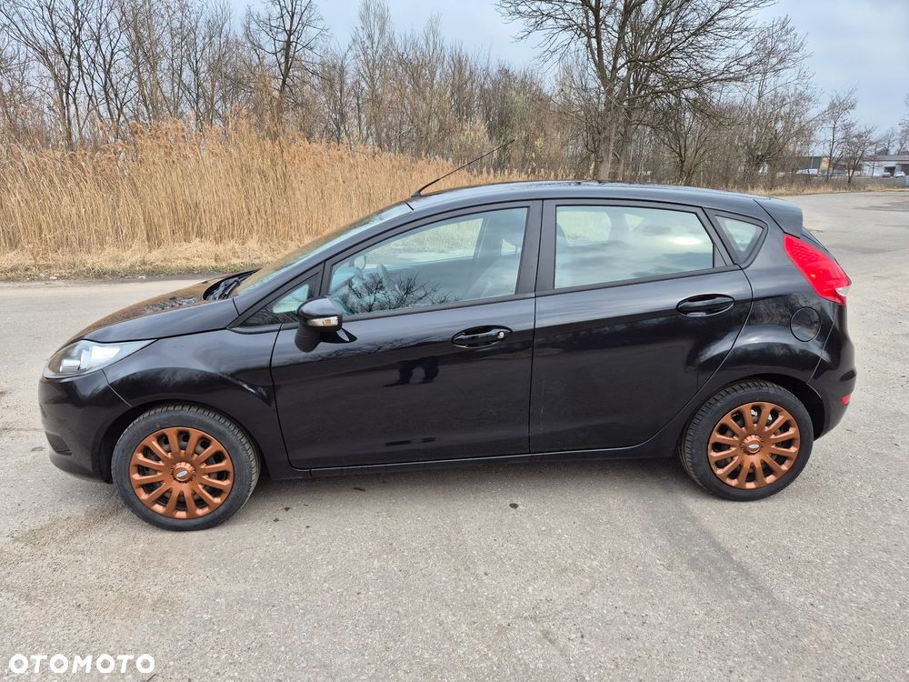 Ford Fiesta 1.25 Celebration - 12