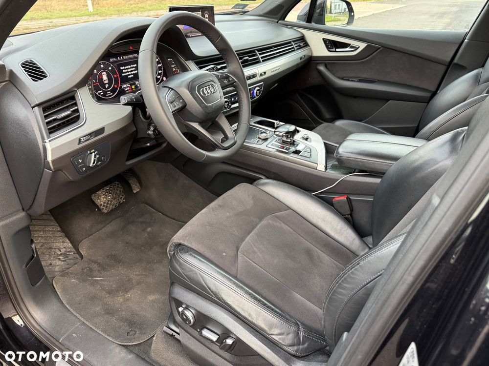 Audi Q7 - 11