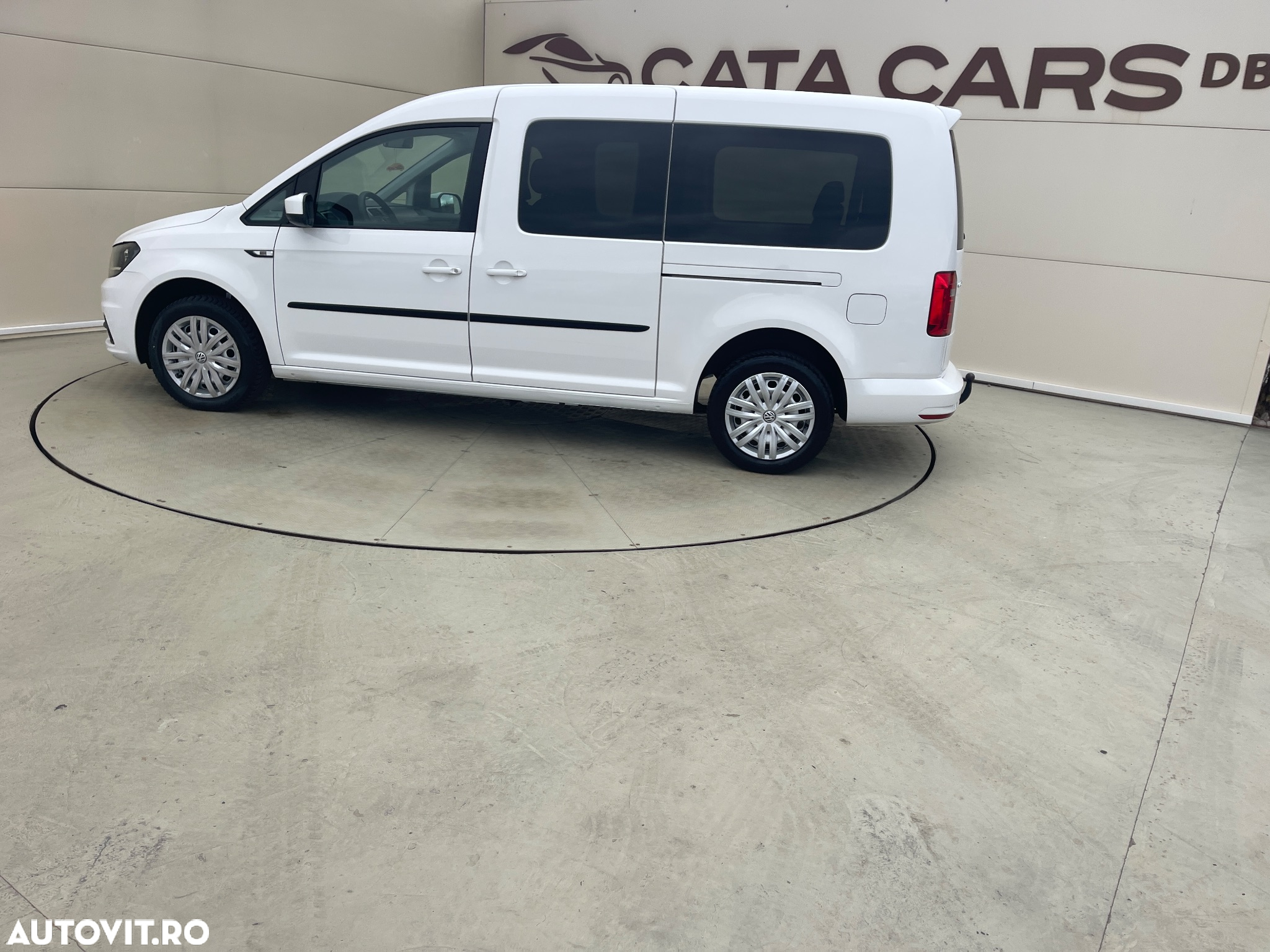 Volkswagen Caddy 2.0 TDI (7-Si.) Maxi Trendline - 9