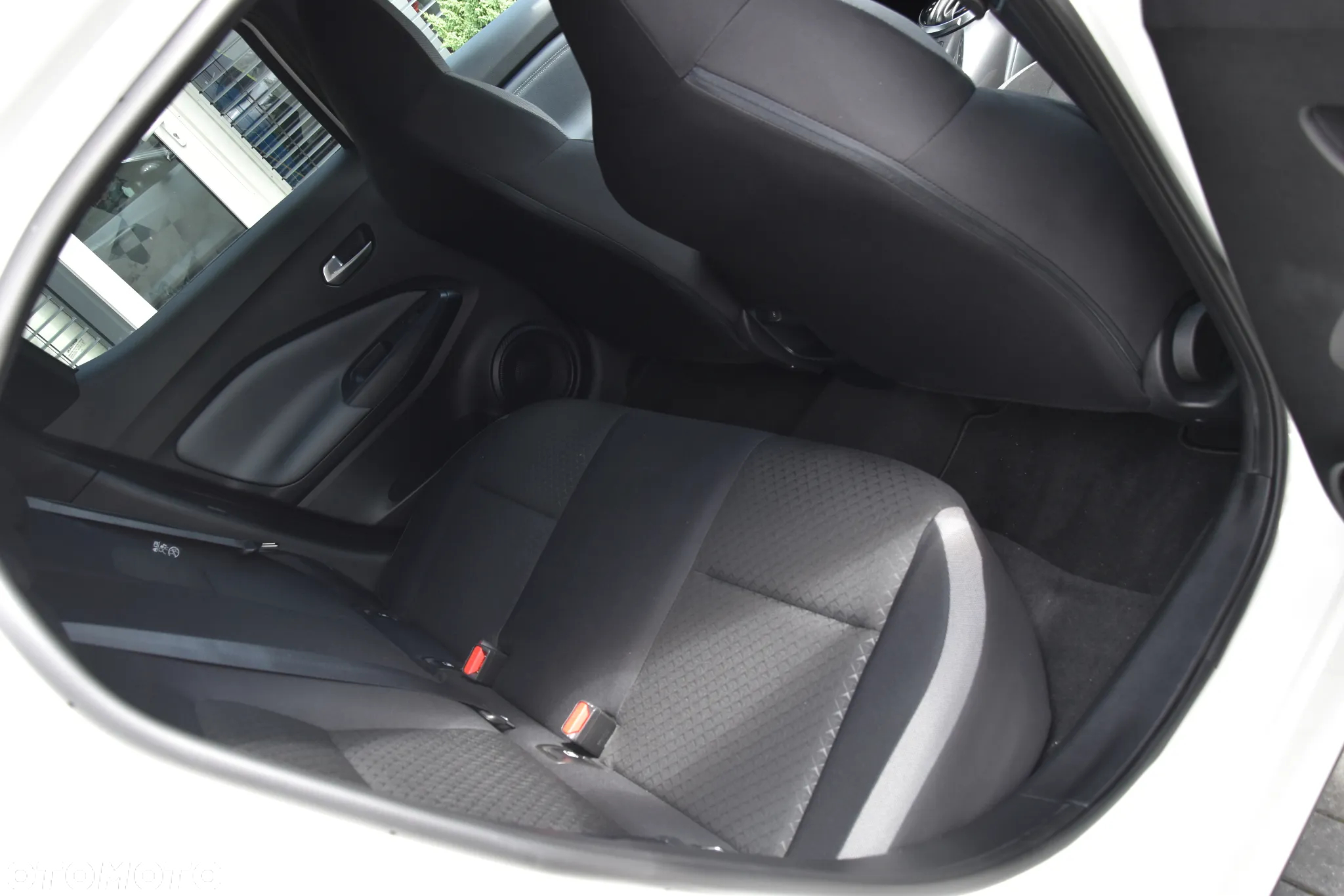 Nissan Juke 1.0 DIG-T DCT Tekna - 20
