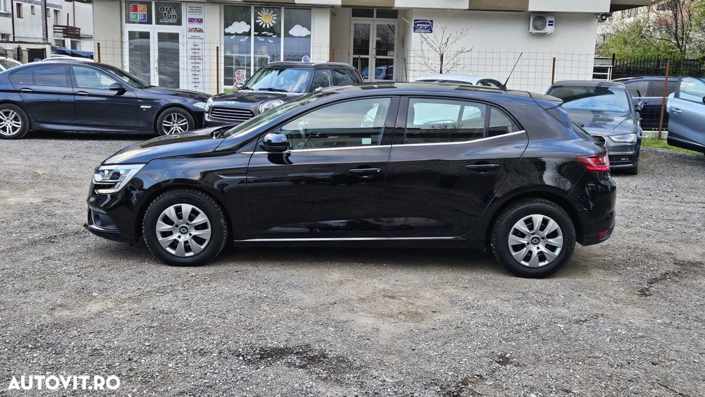 Renault Megane ENERGY TCe 115 Start & Stopp Paris Business - 3