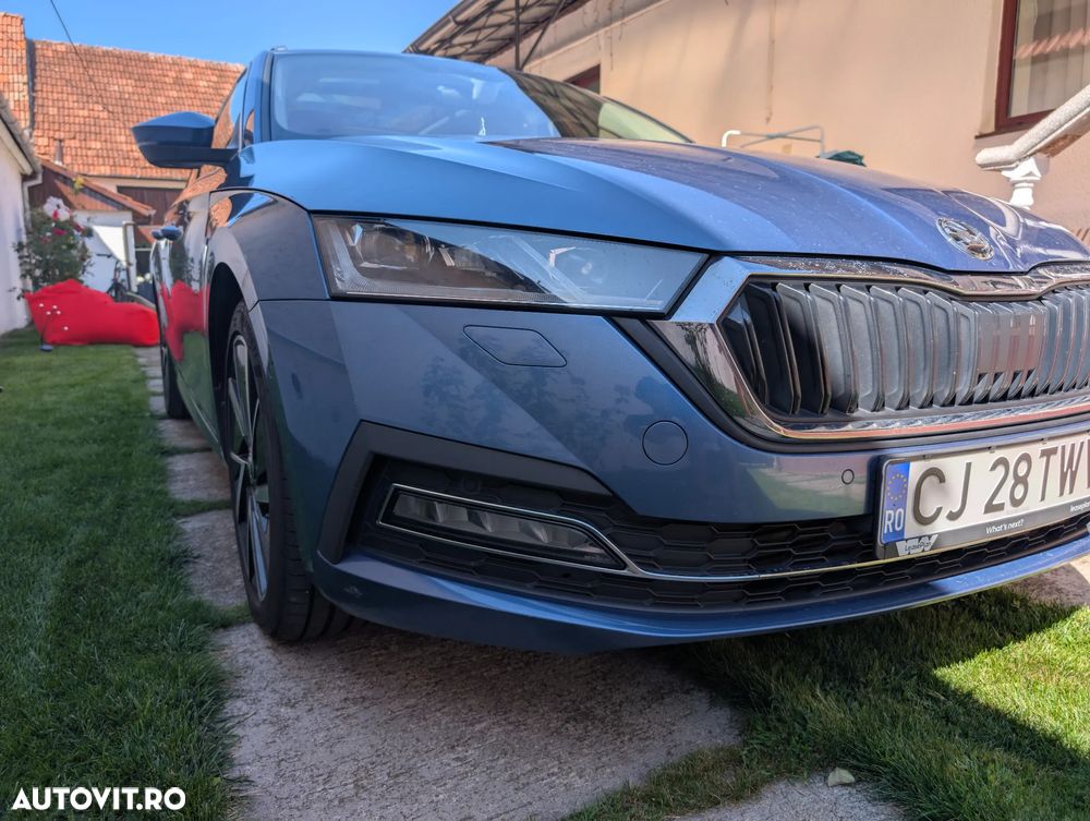 Skoda Octavia Combi 2.0 TDI DSG Exclusive Plus - 9