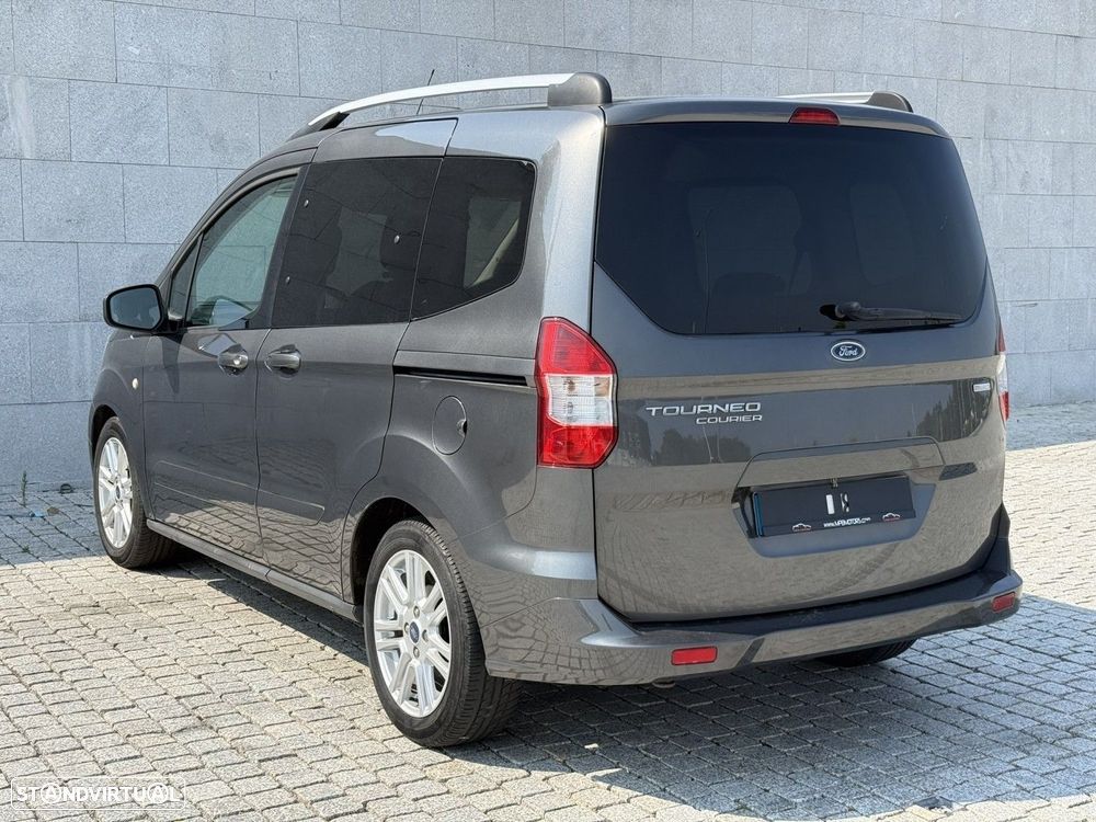 Ford Tourneo Courier 1.0 EcoBoost S&S Trend — fotografia 6