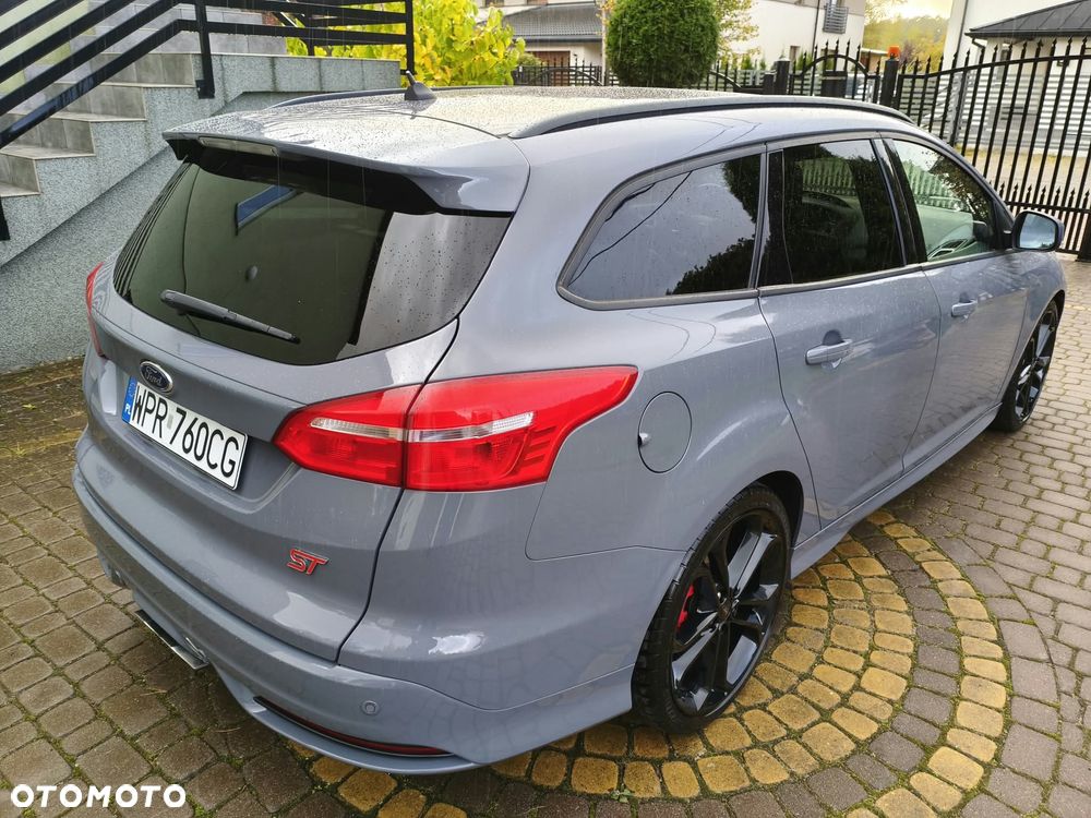 Ford Focus 2.0 EcoBoost ST-2 - 5